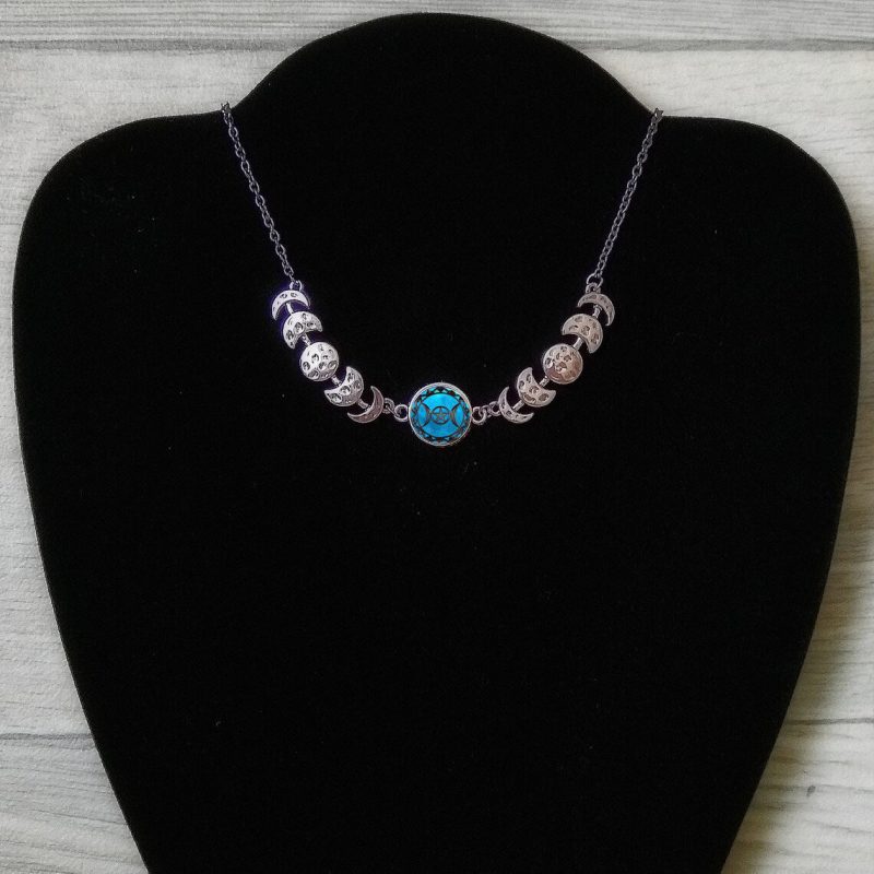 MysticalCrescentMoonChokerNecklaceStyle 2