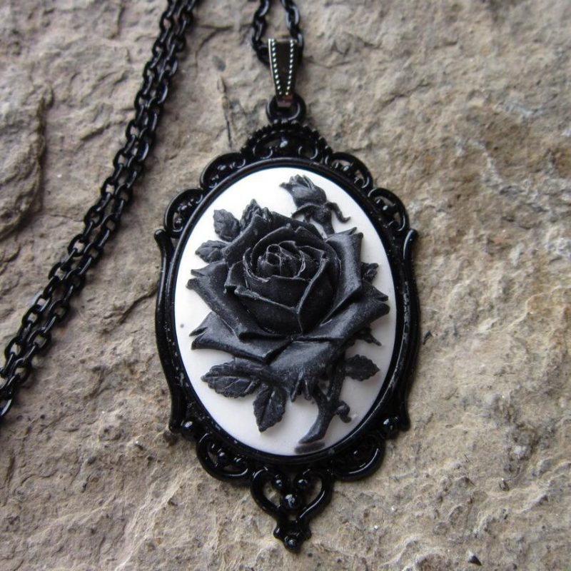 VictorianGothicRoseCameoNecklaceforModernWitchesBlackRose